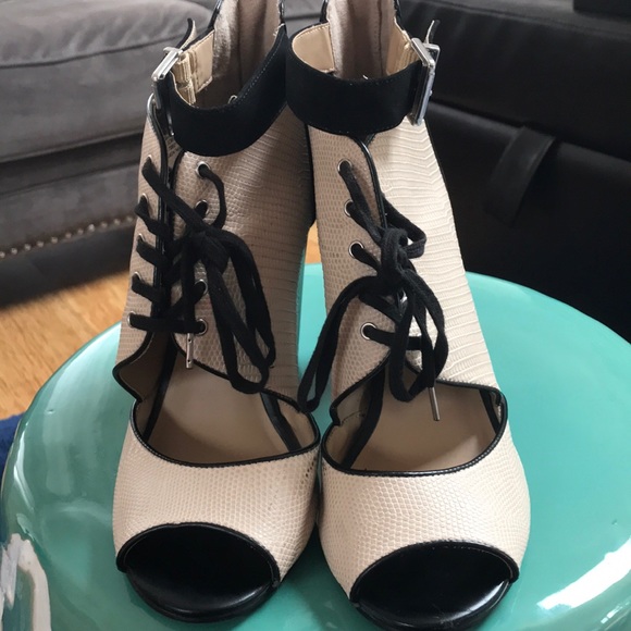 Juicy Couture Lace Up Heels! So Fun!!! - Picture 2 of 7